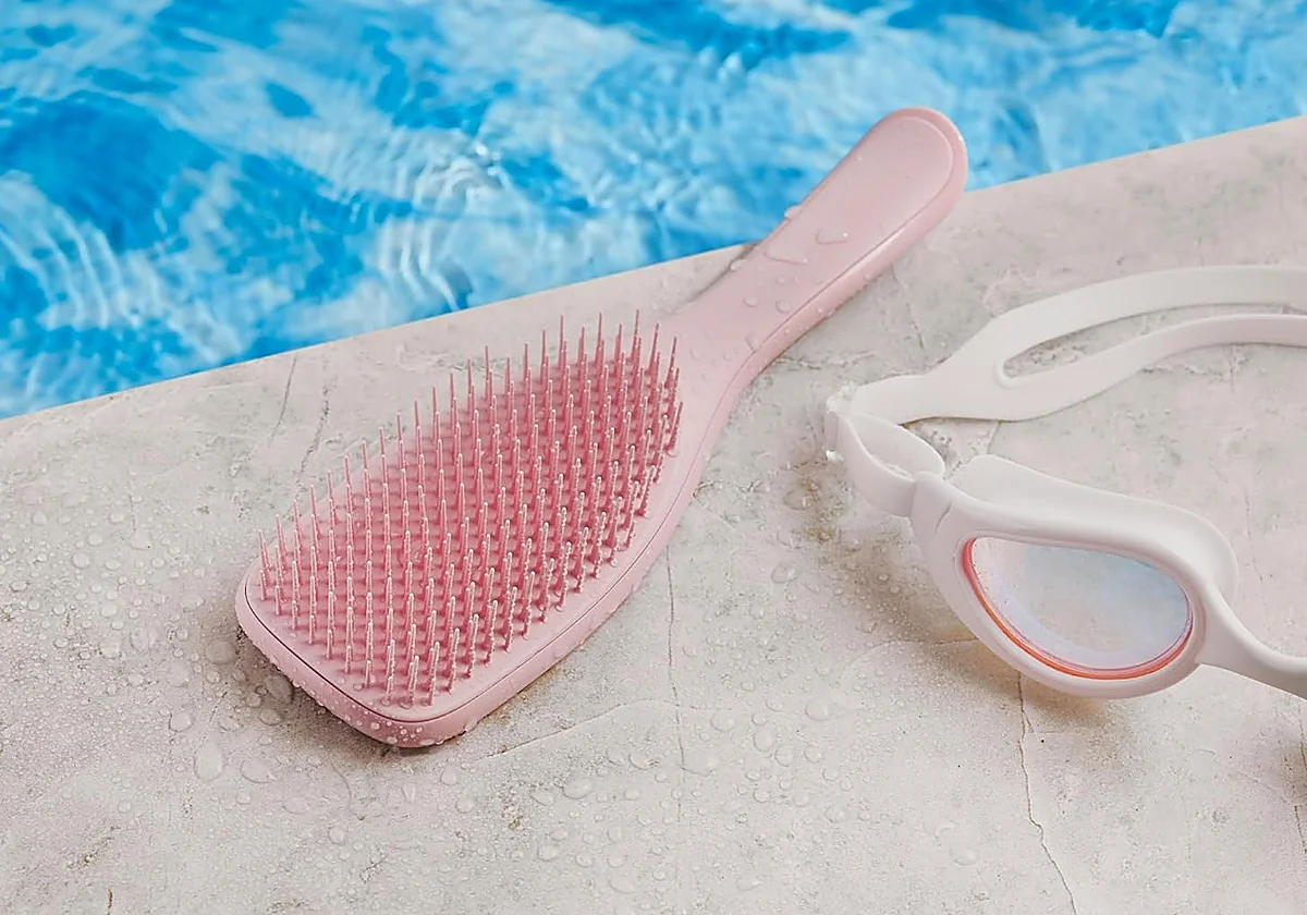 Los mejores cepillos desenredantes para el cabello rizado o con nudos