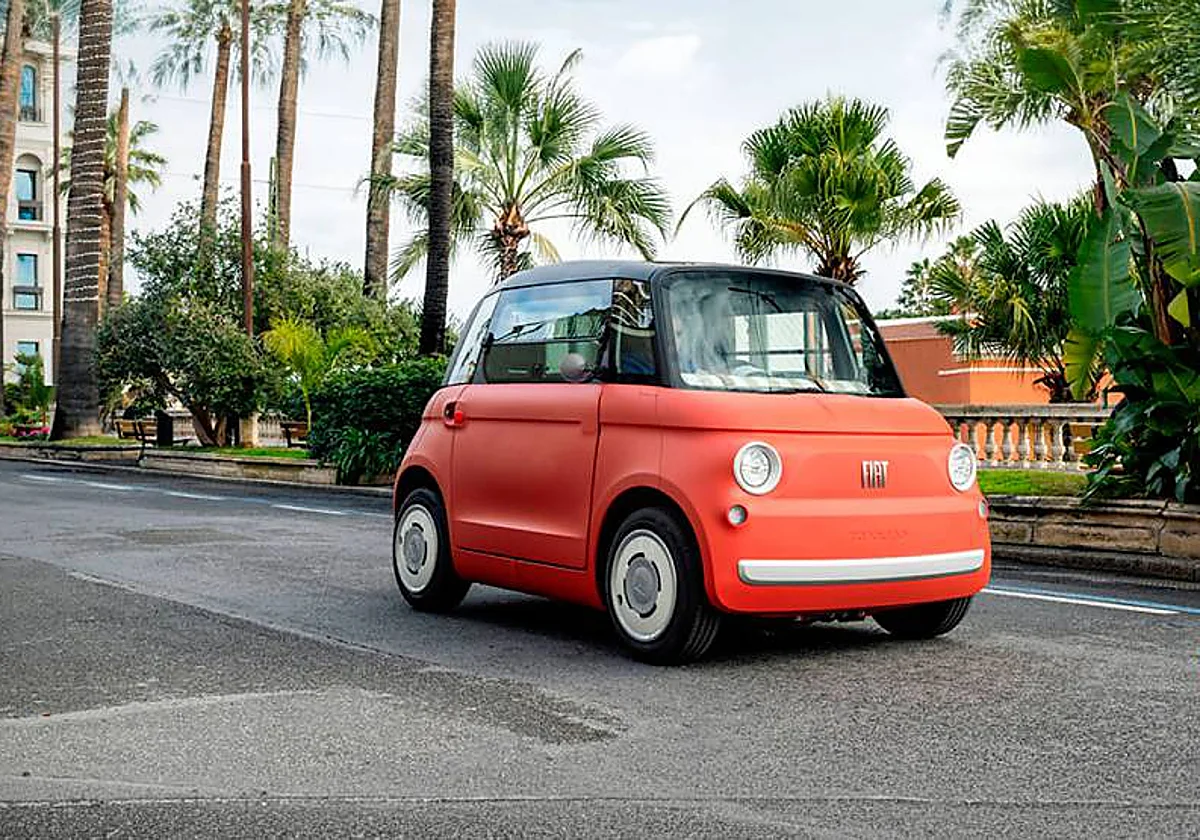 En microcoche por Mónaco: los pilotos de Fórmula 1 recuperan el espíritu de la Dolce Vita
