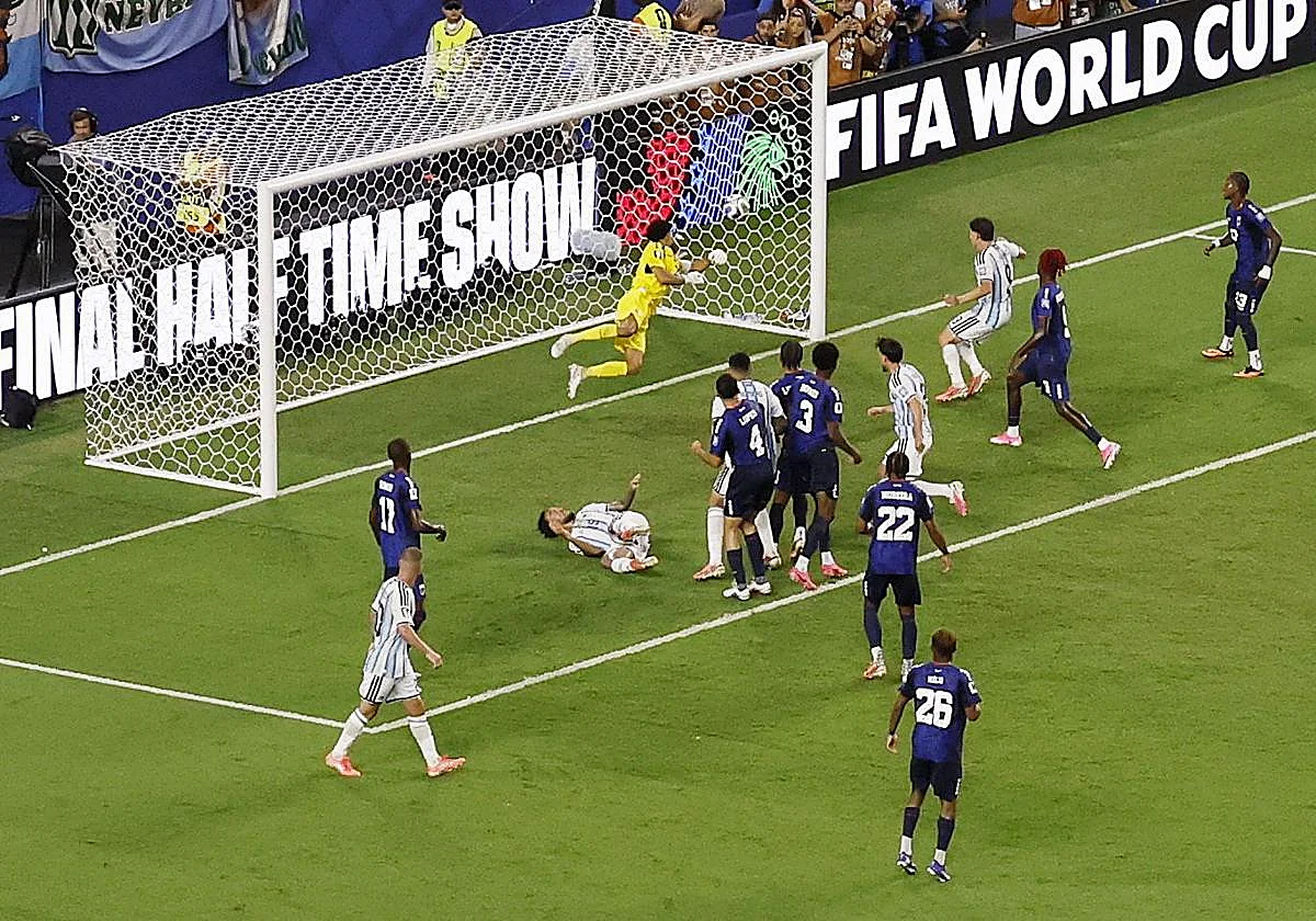 Argentina elimina a Cabo Verde en la prórroga con un gol en propia puerta y pidiendo la hora
