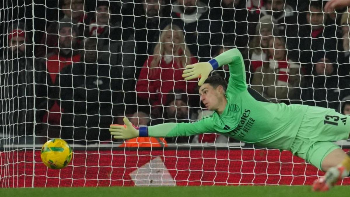 Al Arsenal le toca la 'lotería' de los penaltis con Kepa