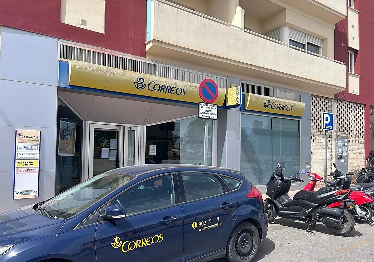 Correos aplaza hasta después del verano el cierre de una de sus dos oficinas en Ronda