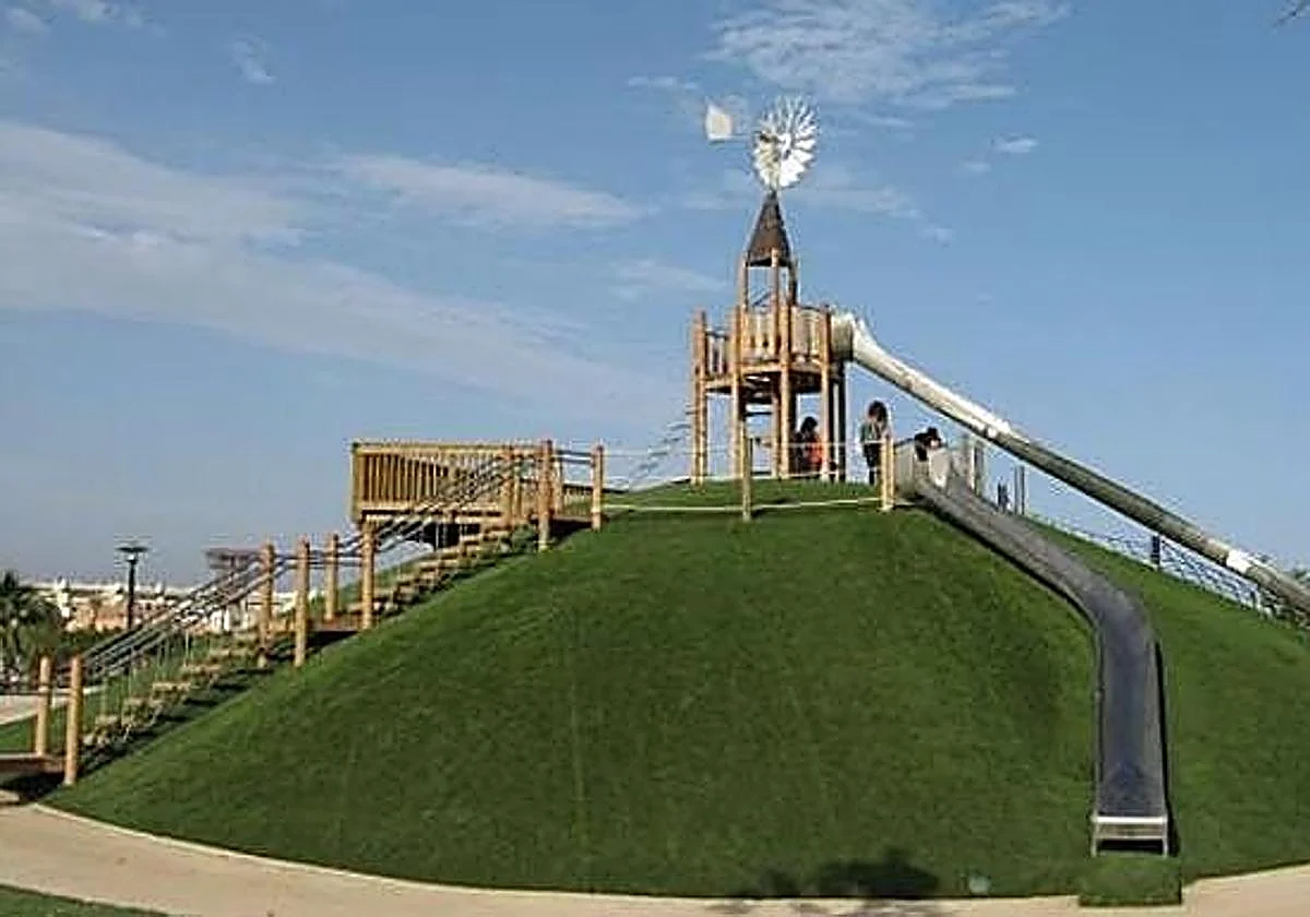 Málaga destina dos millones de euros a la renovación y mejora de los parques infantiles