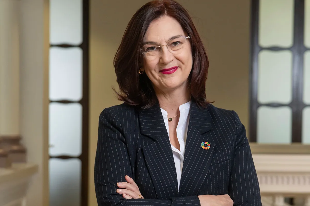 Las eléctricas irán a los tribunales contra la CNMC por los peajes