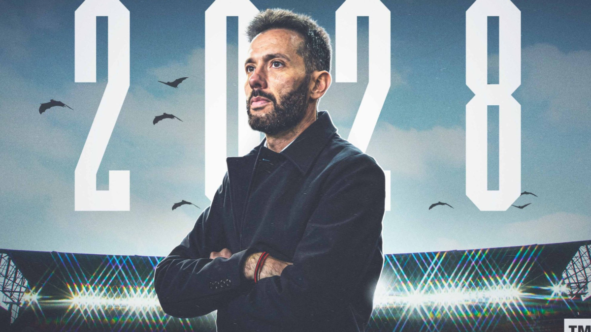 El Valencia renueva a Carlos Corberán hasta 2028