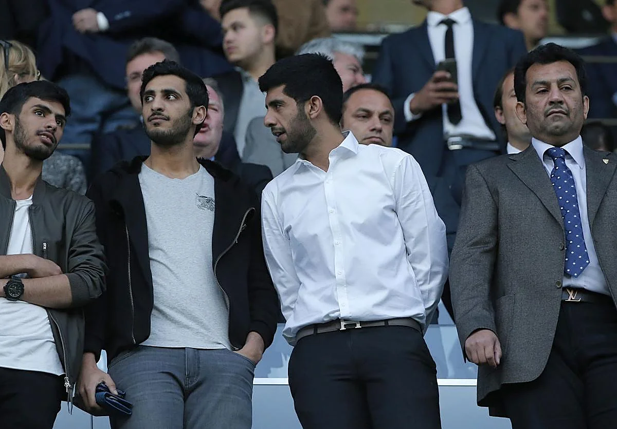 La jueza pone en marcha la orden de detención y entrega de los Al-Thani