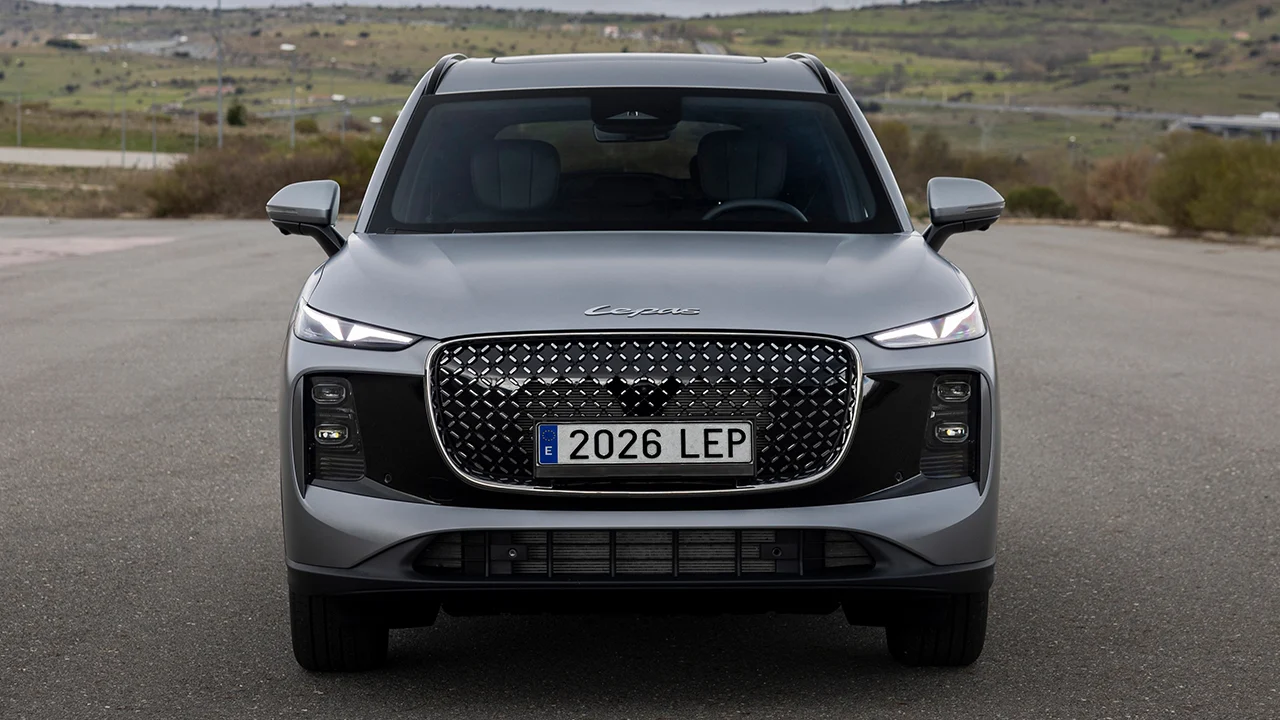 Las 5 claves del nuevo Lepas L8, más de 1.100 km con 279 CV y un precio que reta al Ford Kuga y MG HS