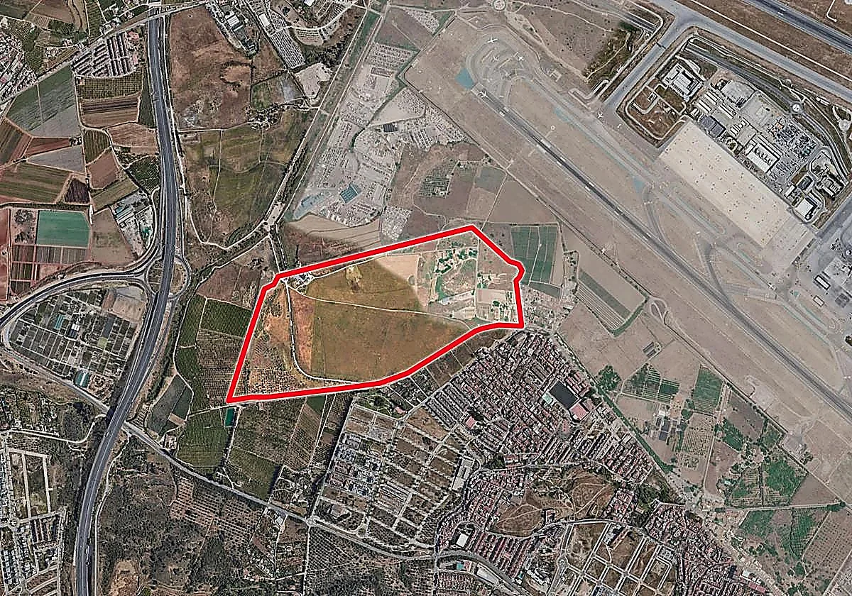 Malaga urban planning department bureaucracy halts logistics park development next to the airport