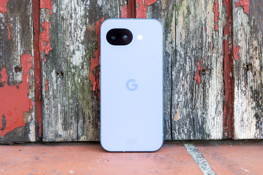 El Pixel 10a de Google recibe hoy su mejor oferta hasta ahora: precio mínimo histórico para la versión de 256 GB