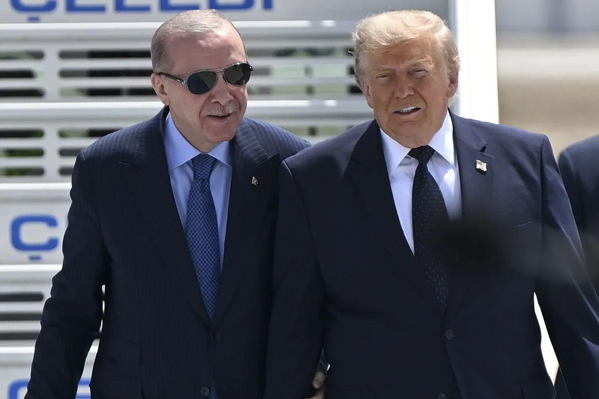 Trump vuelve a reclamar Groenlandia y critica a Europa por no ayudar en Irán