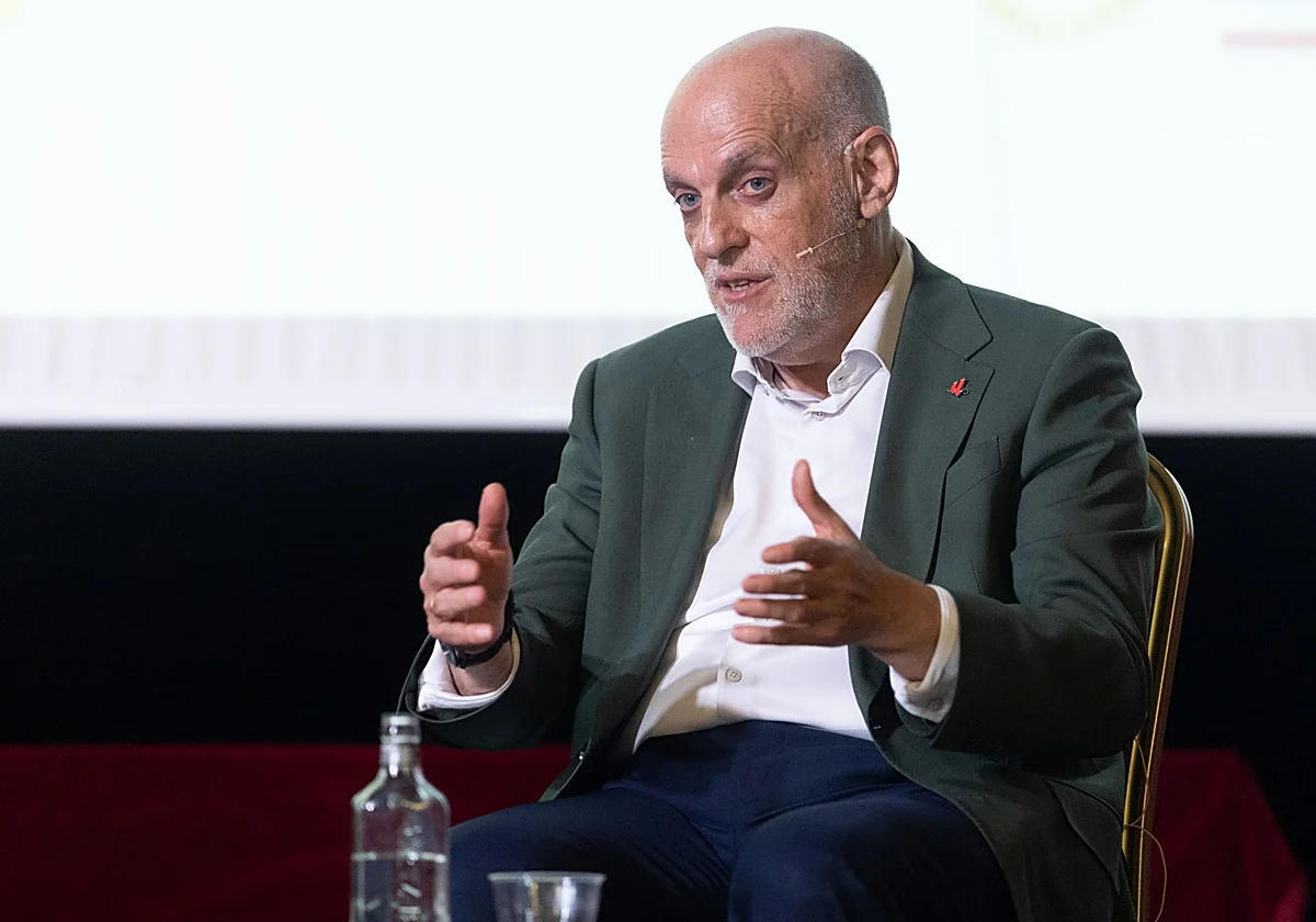 Tebas ataca a la FIFA por el perdonazo a Balogun: «No es una anécdota ni un error aislado»
