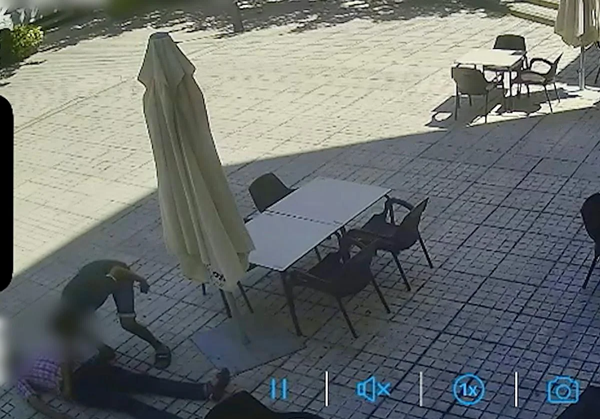 Detenido un joven tras dejar inconsciente a su padre de un puñetazo y amenazar de muerte a su madre