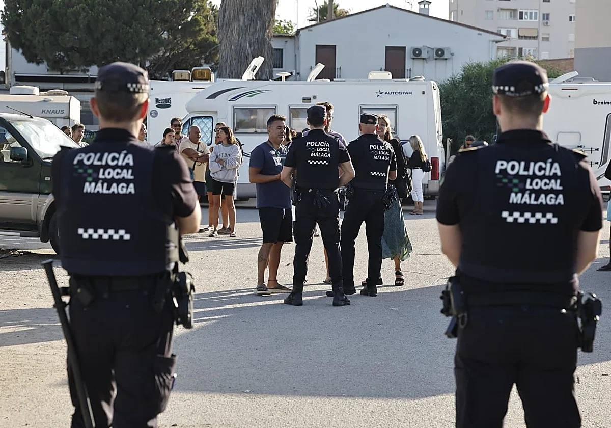 La Policía identifica a los dueños de las caravanas que permanecen en Sacaba