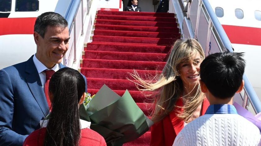 Peinado invoca la fuga del socialista Craxi para pedir a la Audiencia que avale quitar el pasaporte a Begoña Gómez