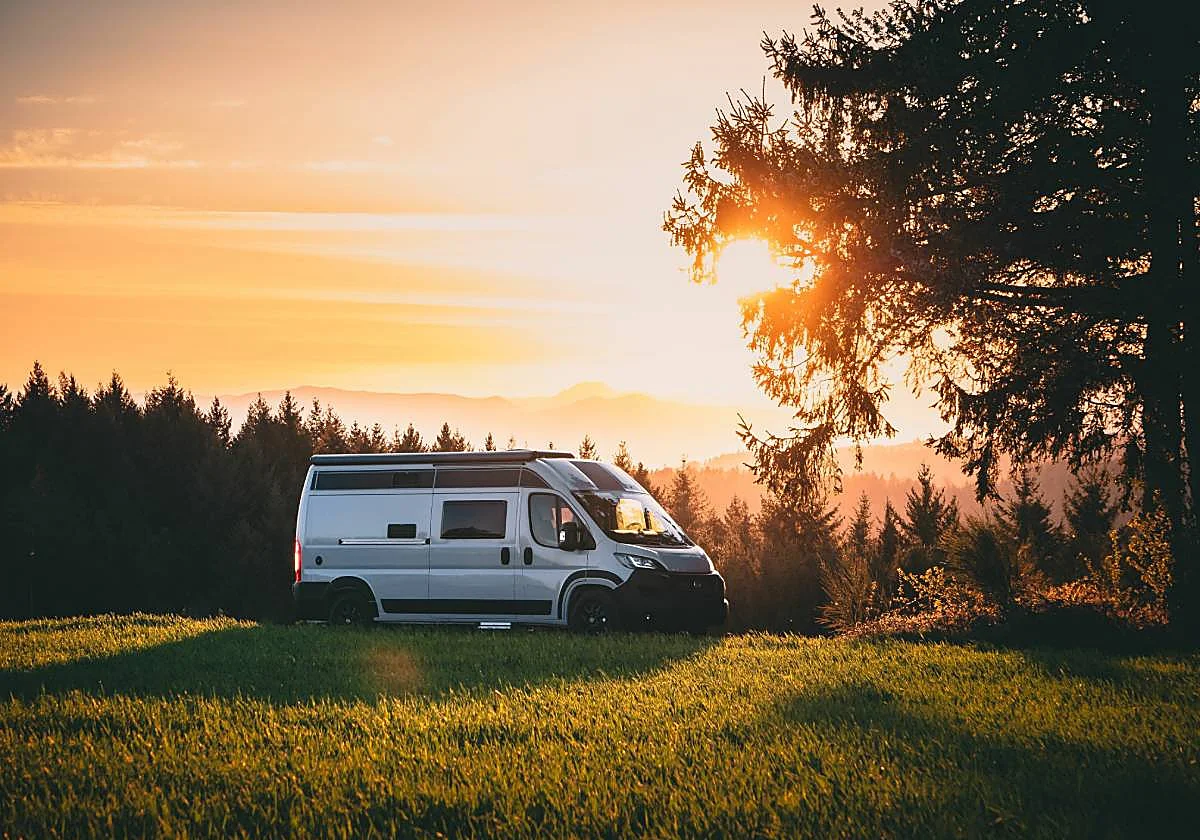 Alquiler de caravanas de lujo, la alternativa vacacional de moda: «Las reservas han crecido un 30% en tres años»