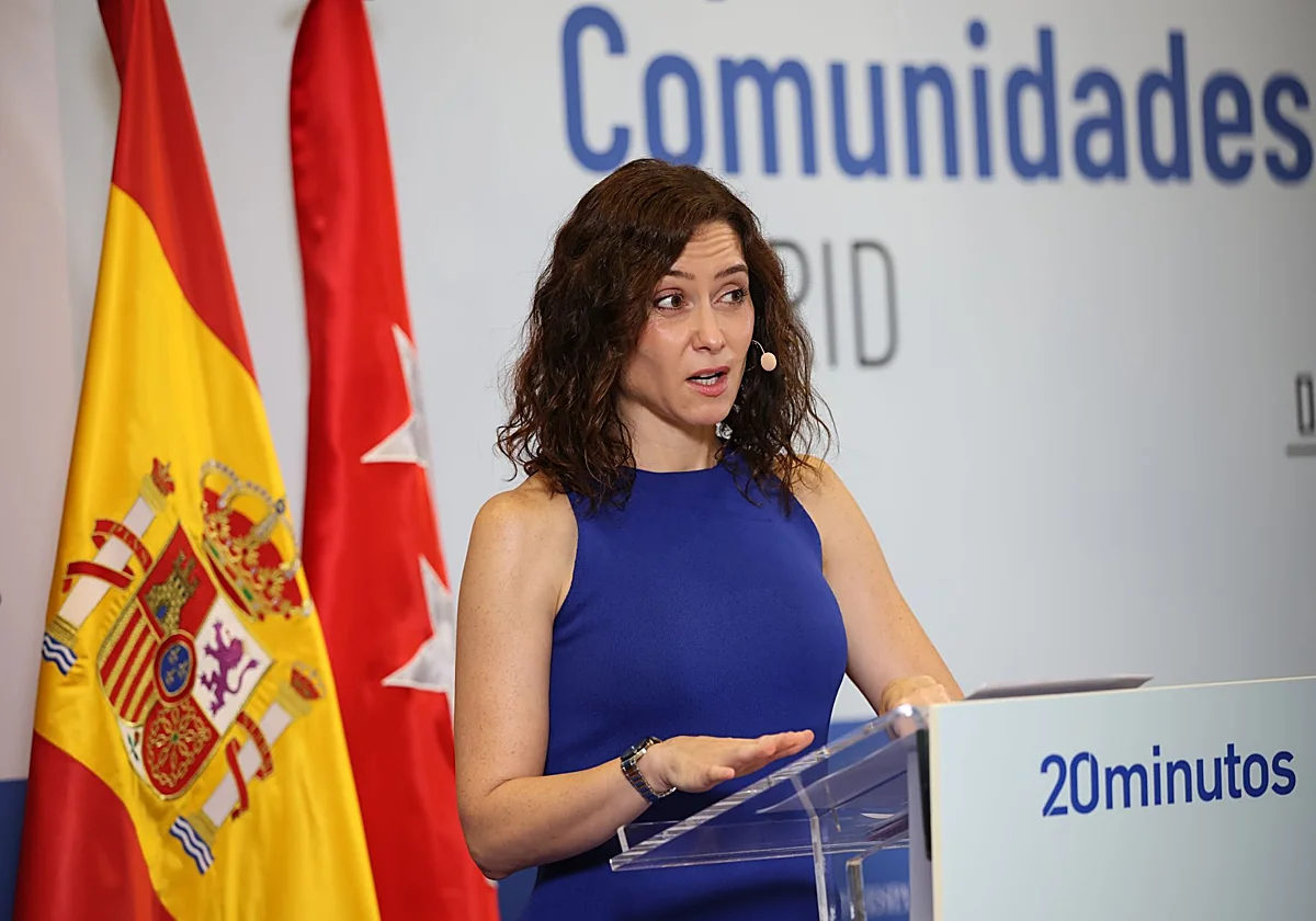 Ayuso respalda a Feijóo en la polémica sobre el absentismo laboral: «Tiene más razón que un santo»