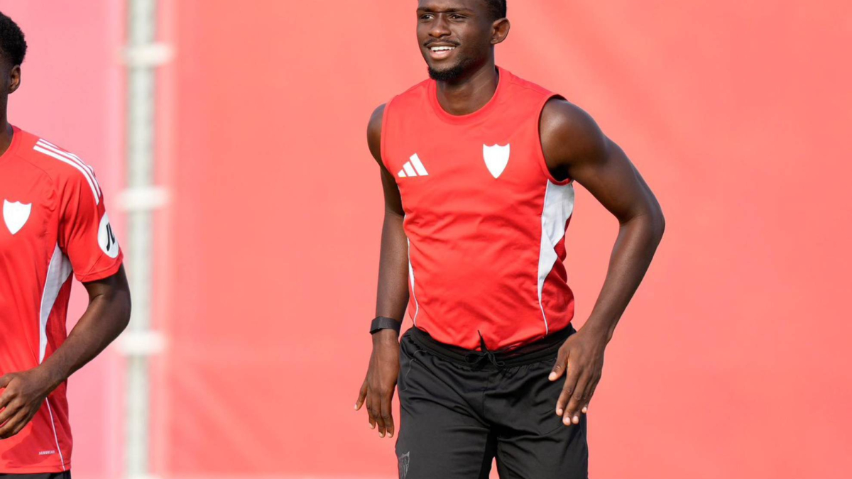 Nianzou negocia con el Lille: su ficha es la más alta del Sevilla