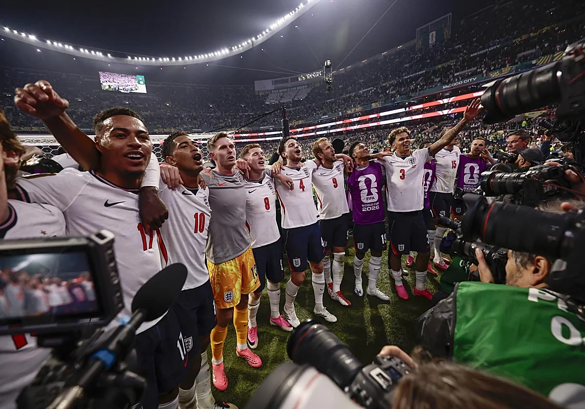 Inglaterra cambia de himno: del 'God Save the King' a 'Wonderwall'