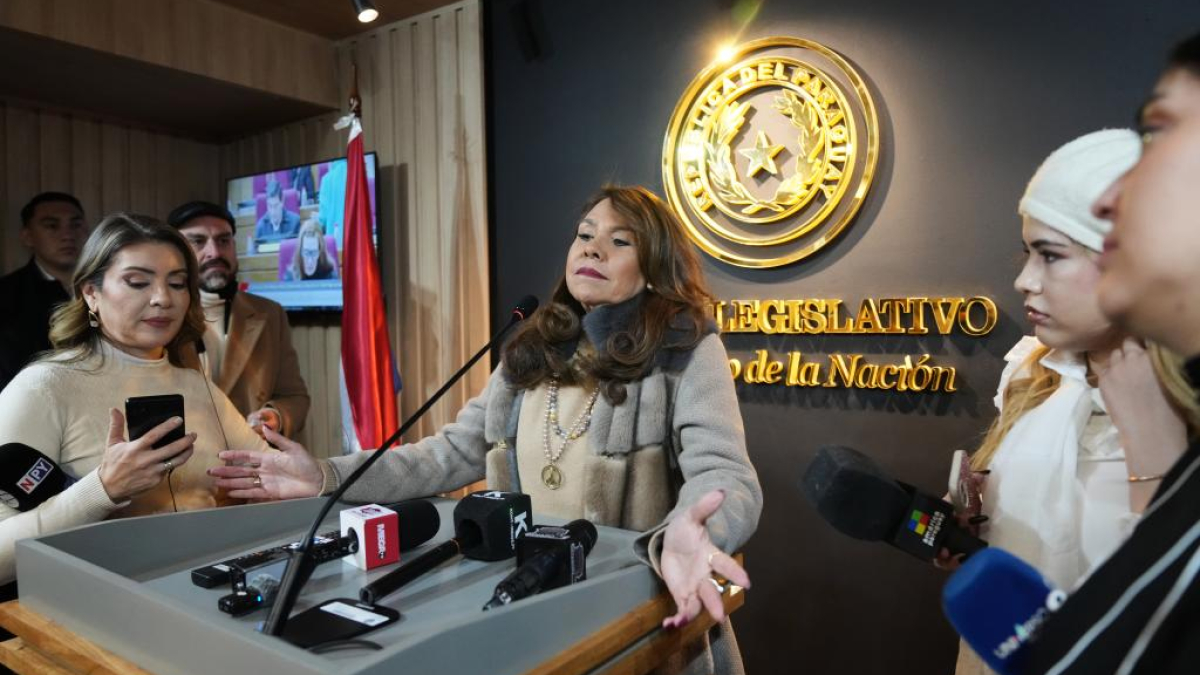 La senadora paraguaya que insultó a Mbappé denuncia el hackeo de sus redes