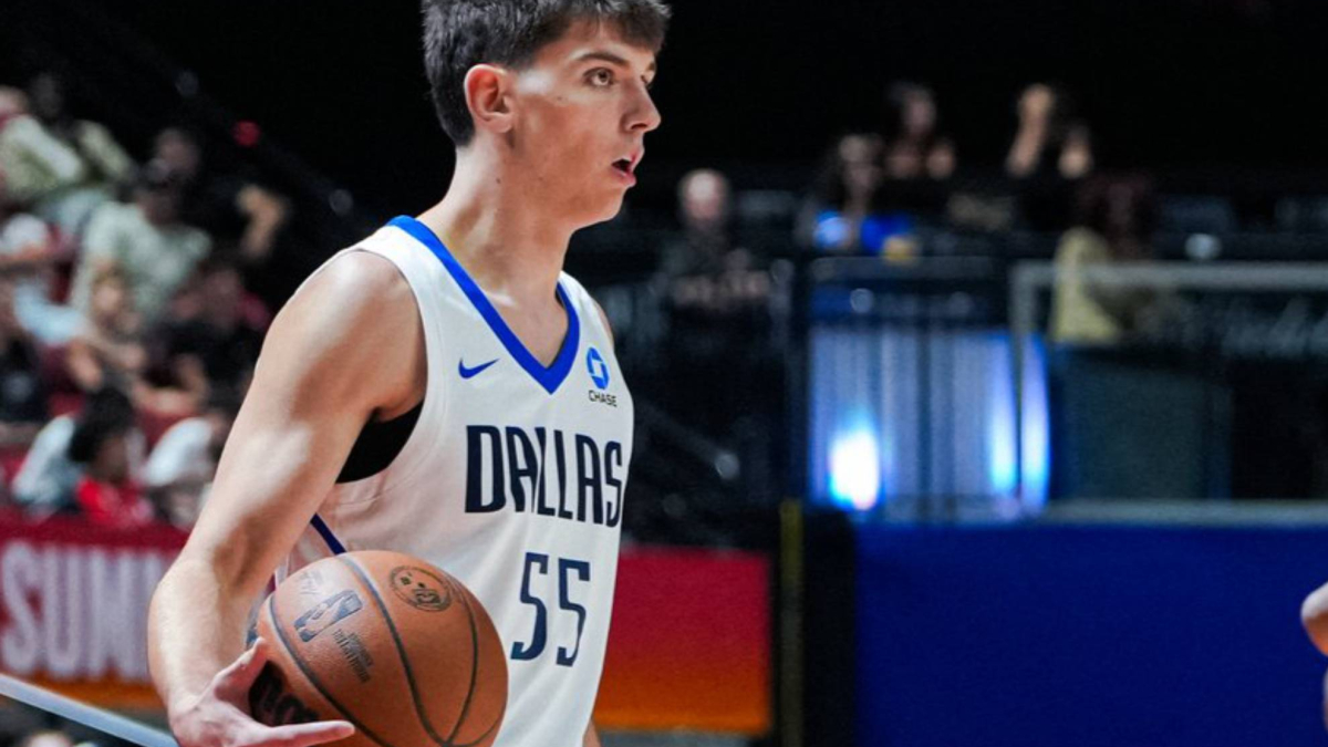 Sergio De Larrea despliega su talento en su debut con los Mavericks, acompañado por Jorge Díaz-Graham