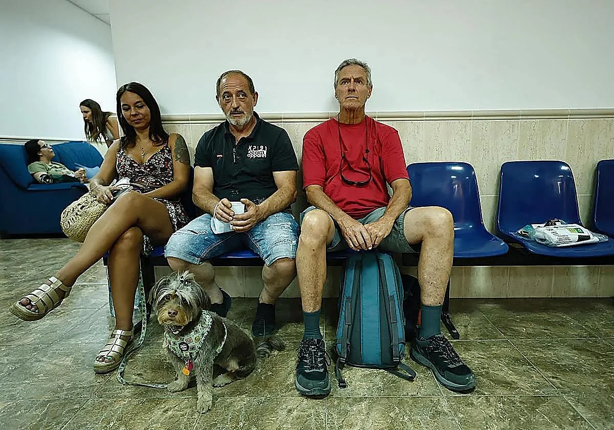 «Las llamas me rodearon en un segundo y salí con mi coche a ciegas entre el humo y el fuego»