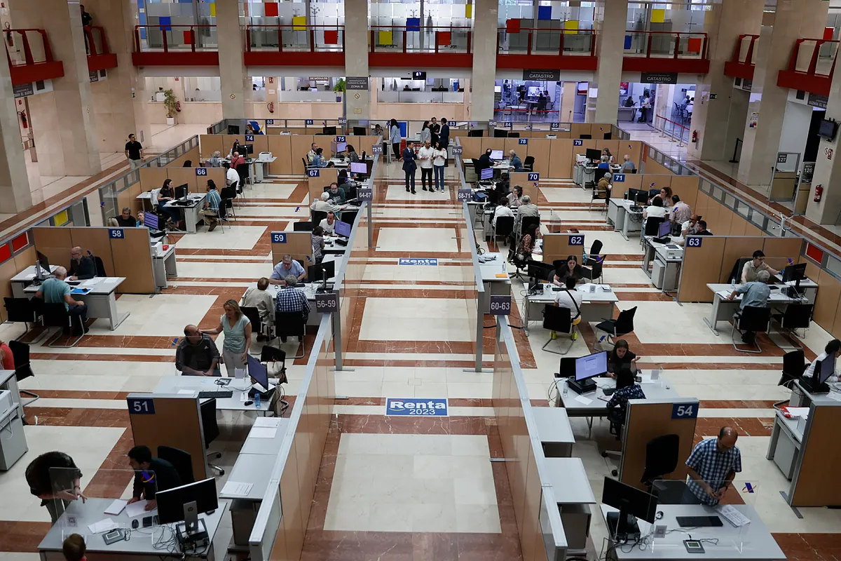 Guía de todos los impuestos que llegan en 2026: los últimos cambios en el IRPF