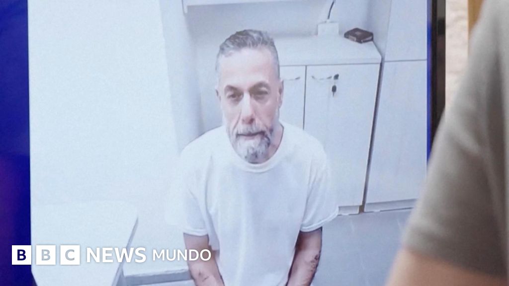 "Creo que esta será la última vez que nos veamos": quién es el doctor Hussam Abu Safiya detenido por Israel en Gaza y por qué se teme por su vida