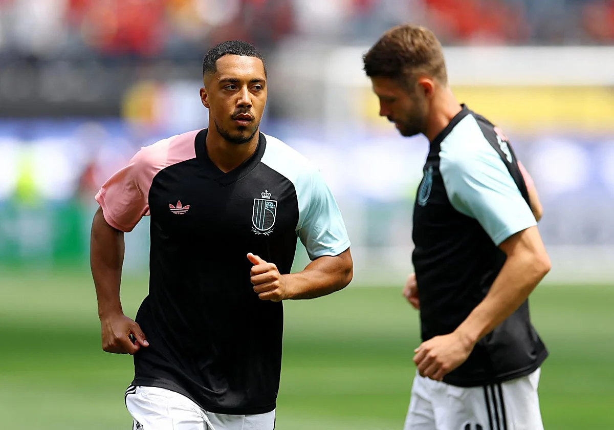 Tielemans se lesiona en el calentamiento y Bélgica se queda sin el héroe de la remontada con Senegal
