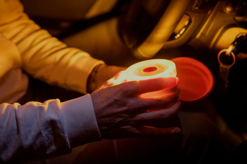 Balizas V16 con aplicación asociada. Cinco modelos para cumplir con la normativa de la DGT a partir del 1 de enero