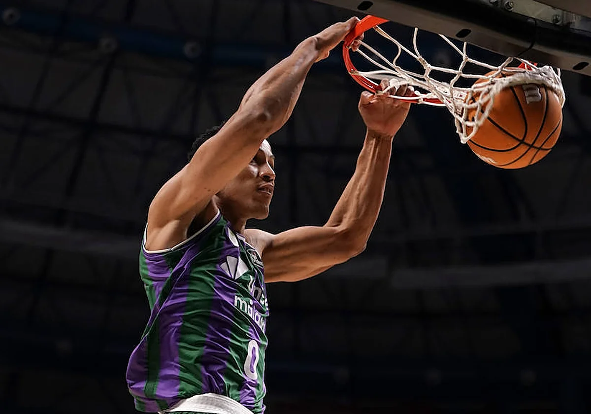 El Unicaja, ante el dilema del 'cuatro'