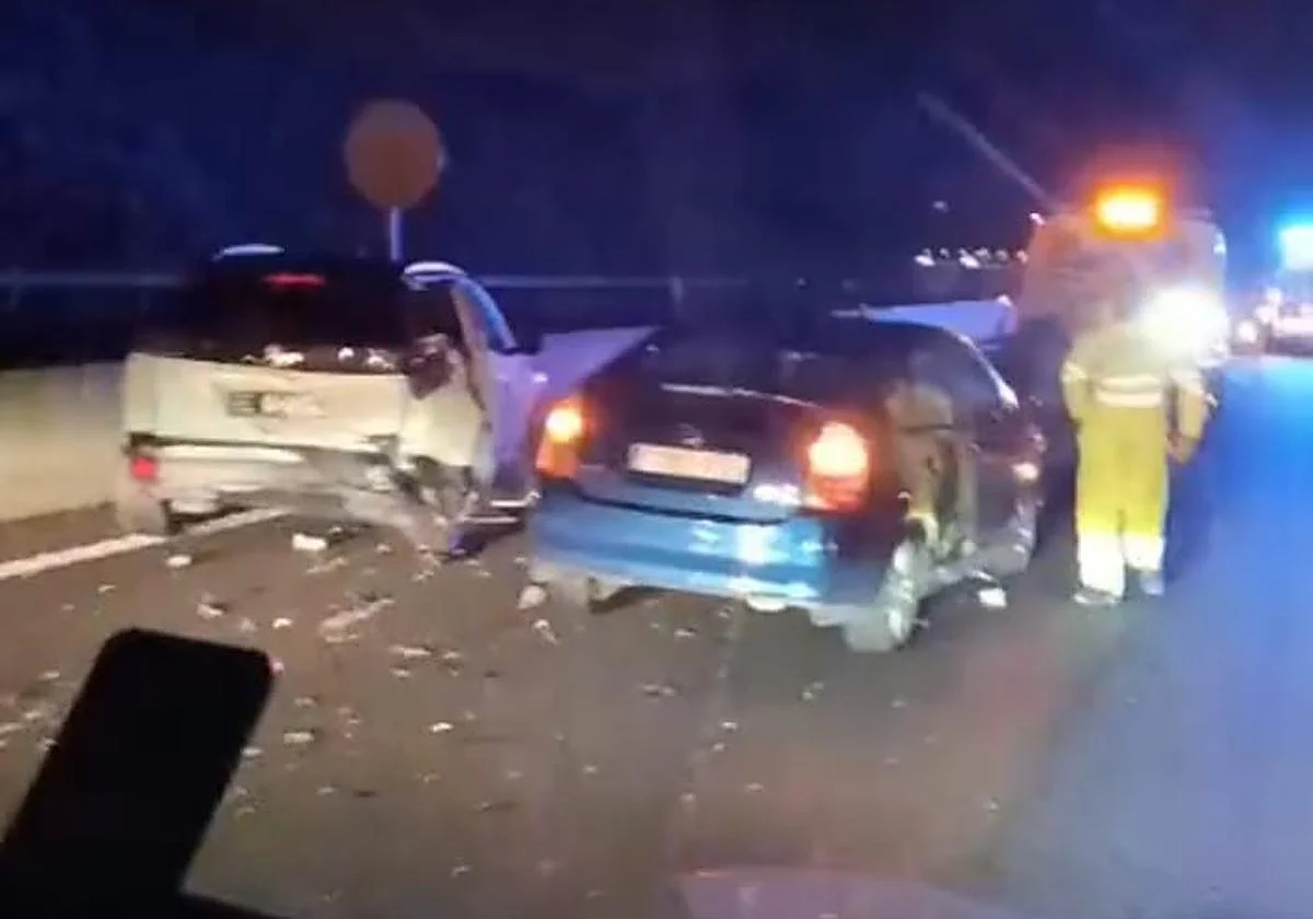 Colapso total en la autopista de Las Pedrizas por la tormenta: 18 coches implicados en accidentes múltiples