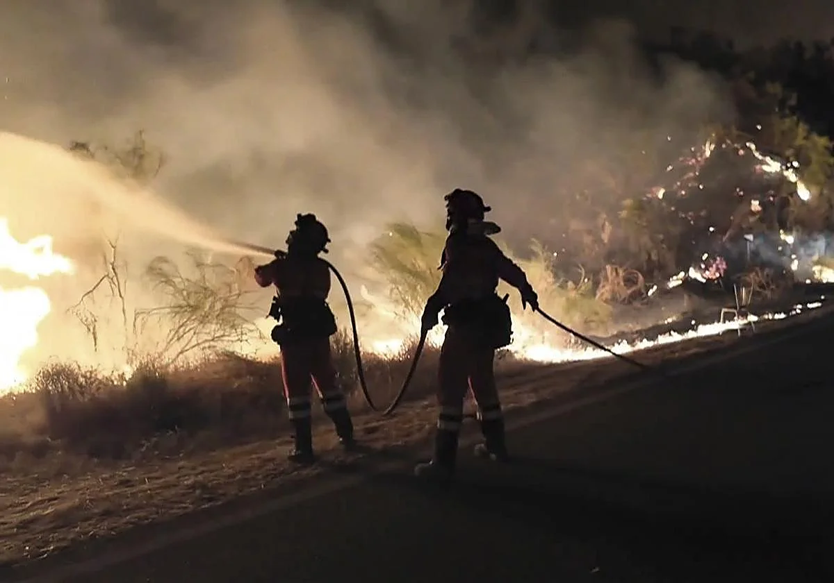 La Junta recibe más de 500 llamadas de personas «ilocalizadas» en el incendio de Los Gallardos