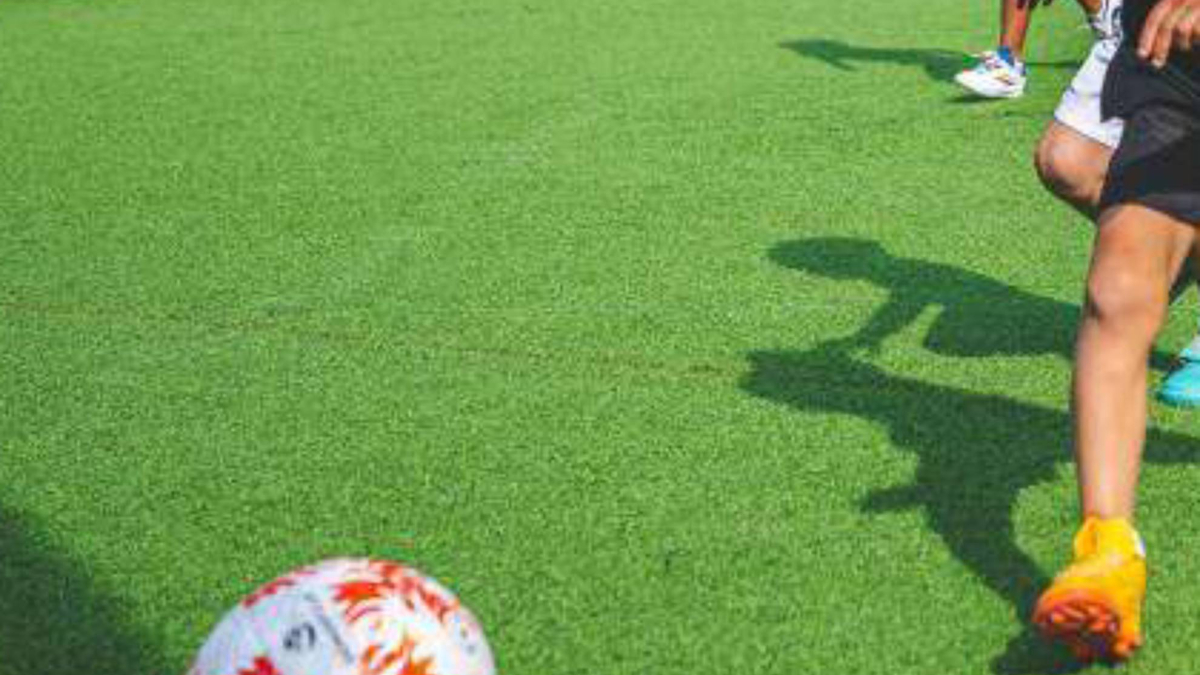 La Donosti Cup condena el acoso sufrido por un árbitro por ser agente de la Erzaintza