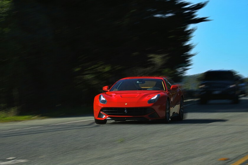 En 2010 el dueño de un Ferrari se saltó un radar en Suiza a 137 km/h. Se llevó a casa la multa más cara de la historia