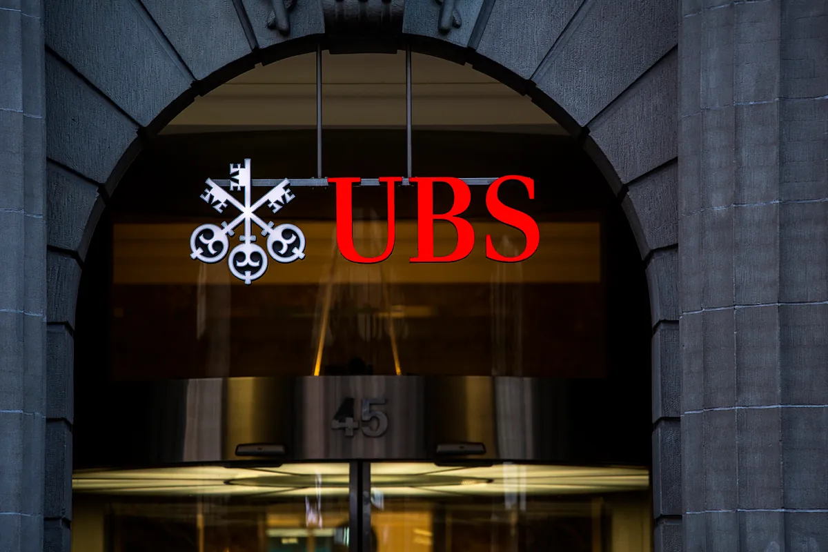UBS contribuyó a desencadenar el éxodo del fondo Blue Owl