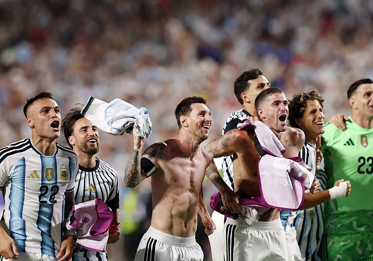 Mucho Messi, poco fútbol, bula arbitral y una buena dosis de suerte: el milagro semifinalista de Argentina