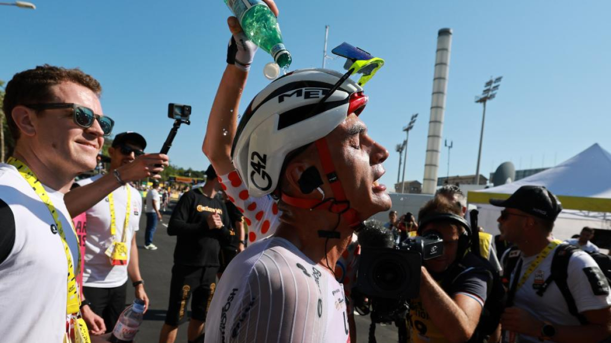 Las notas del primer tercio del Tour: Pogacar impone su ley y Van der Poel recupera la dinamita