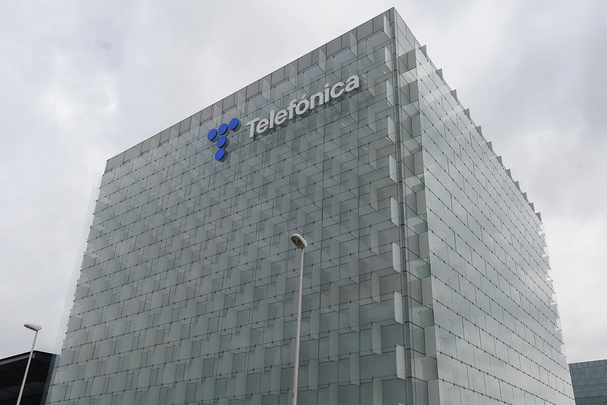 Telefónica acelera en el Ibex con el 'efecto Vodafone'