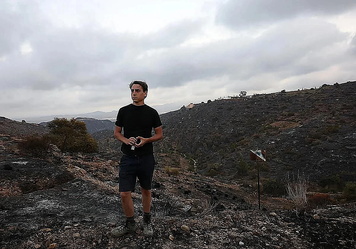 Los Gallardos fire victim's son contradicts official version: 'They didn't disobey orders because nobody told them what to do'