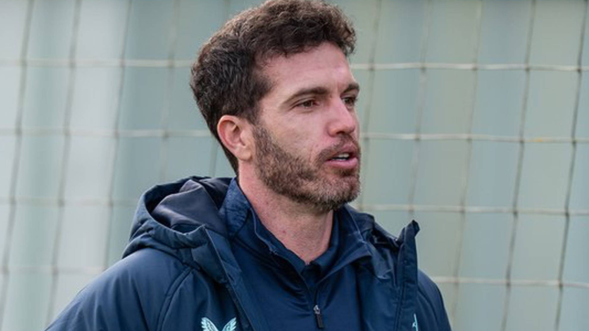 Adrián Esteve promociona al Basconia y otros cambios en Lezama