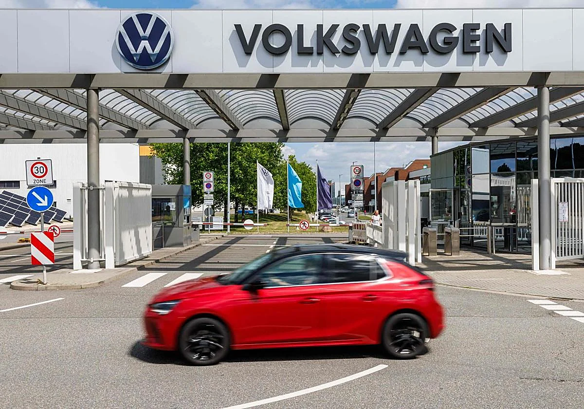 Volkswagen comunica a sus trabajadores el recorte de 50.000 empleos