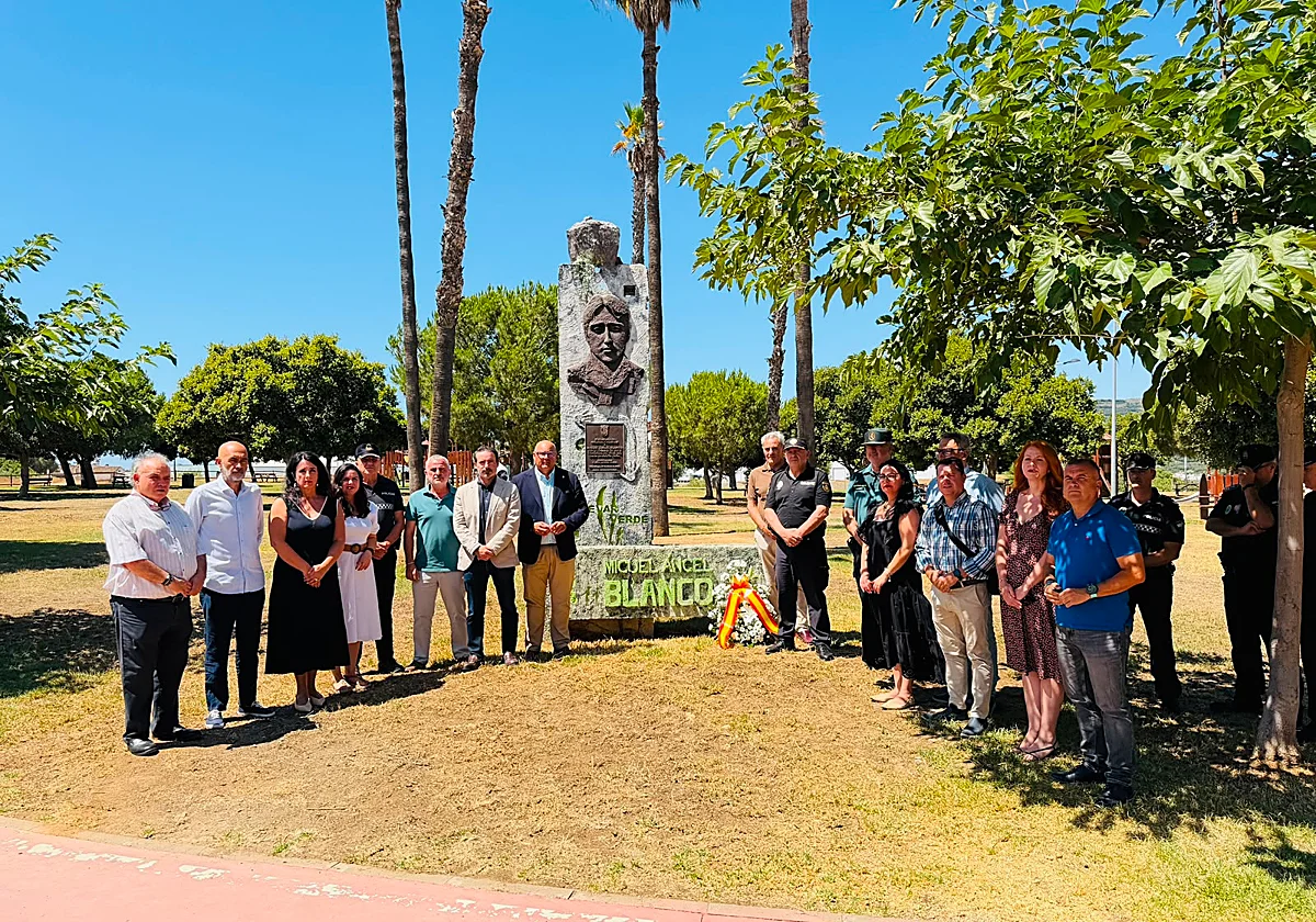 Vélez-Málaga rinde homenaje a Miguel Ángel Blanco al cumplirse 29 años de su asesinato