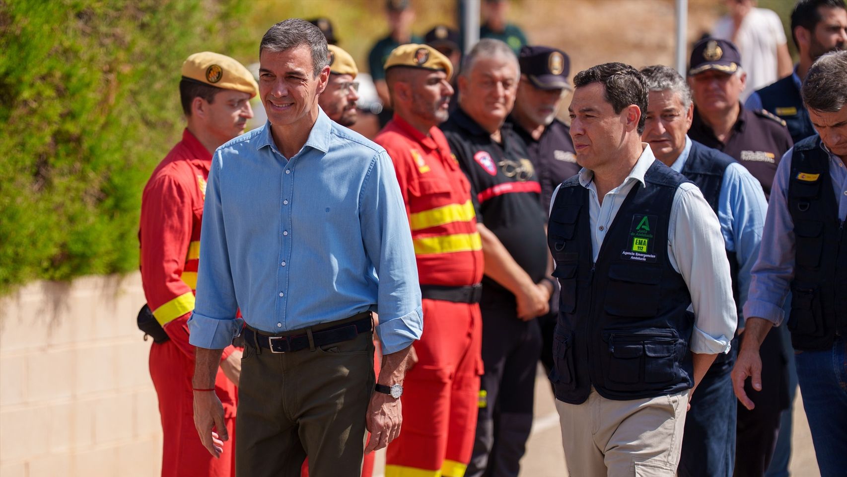 La izquierda andaluza rompe la tregua por el incendio de Almería: piden a Moreno que comparezca en el Parlamento