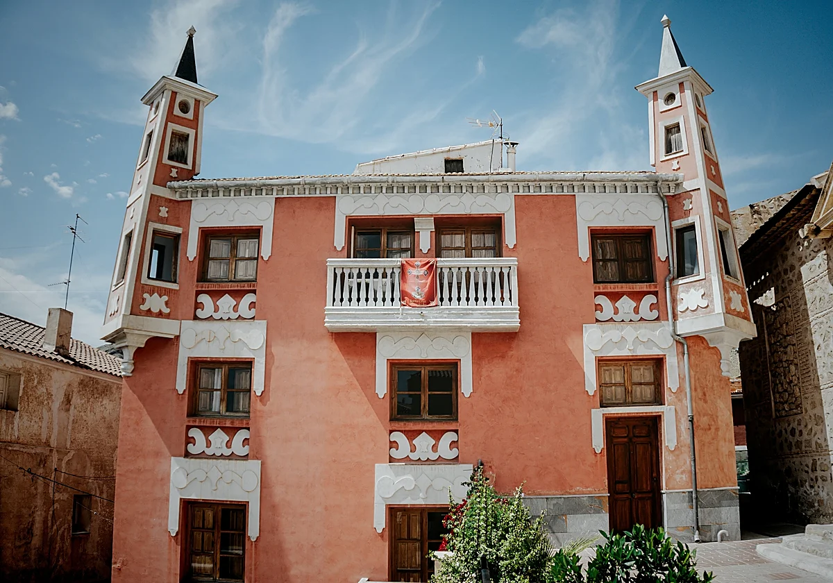 'Paris House' by Eiffel in the south of Spain