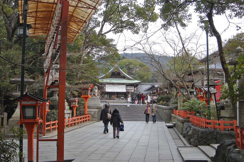 Japón se ha pasado años pensando cómo sobrevivir al turismo masivo. Se le olvidaba algo: al 70% de sus hoteles le falta personal