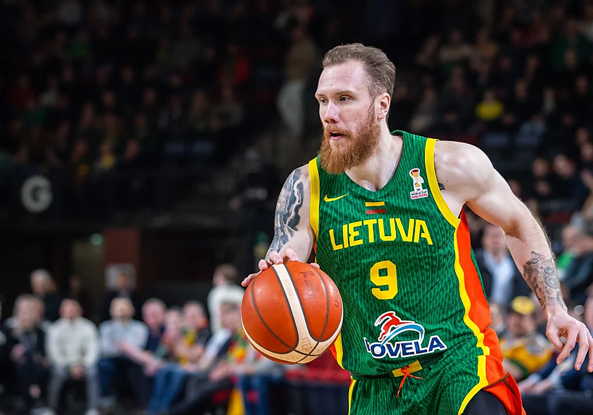 El Unicaja ficha al lituano Brazdeikis para completar su línea exterior