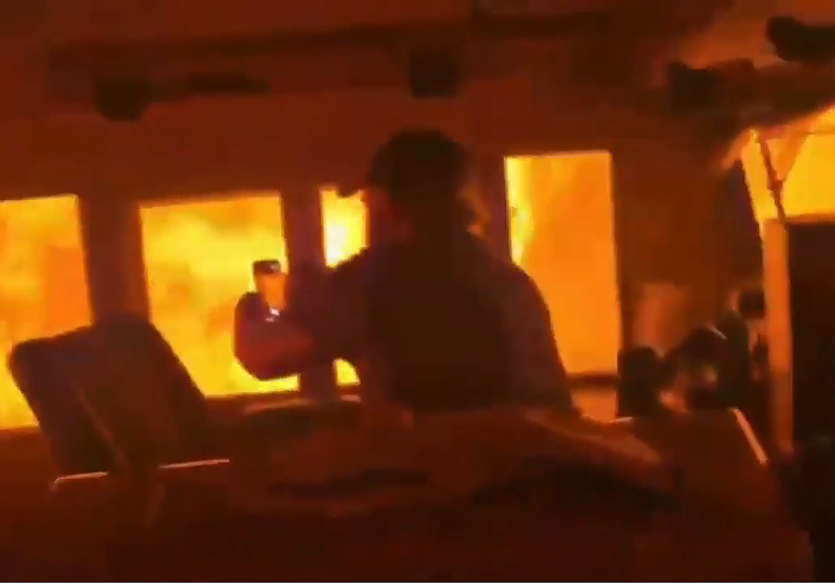«Estamos envueltos en llamas»; la aterradora parada de un tren en un incendio forestal en Canadá