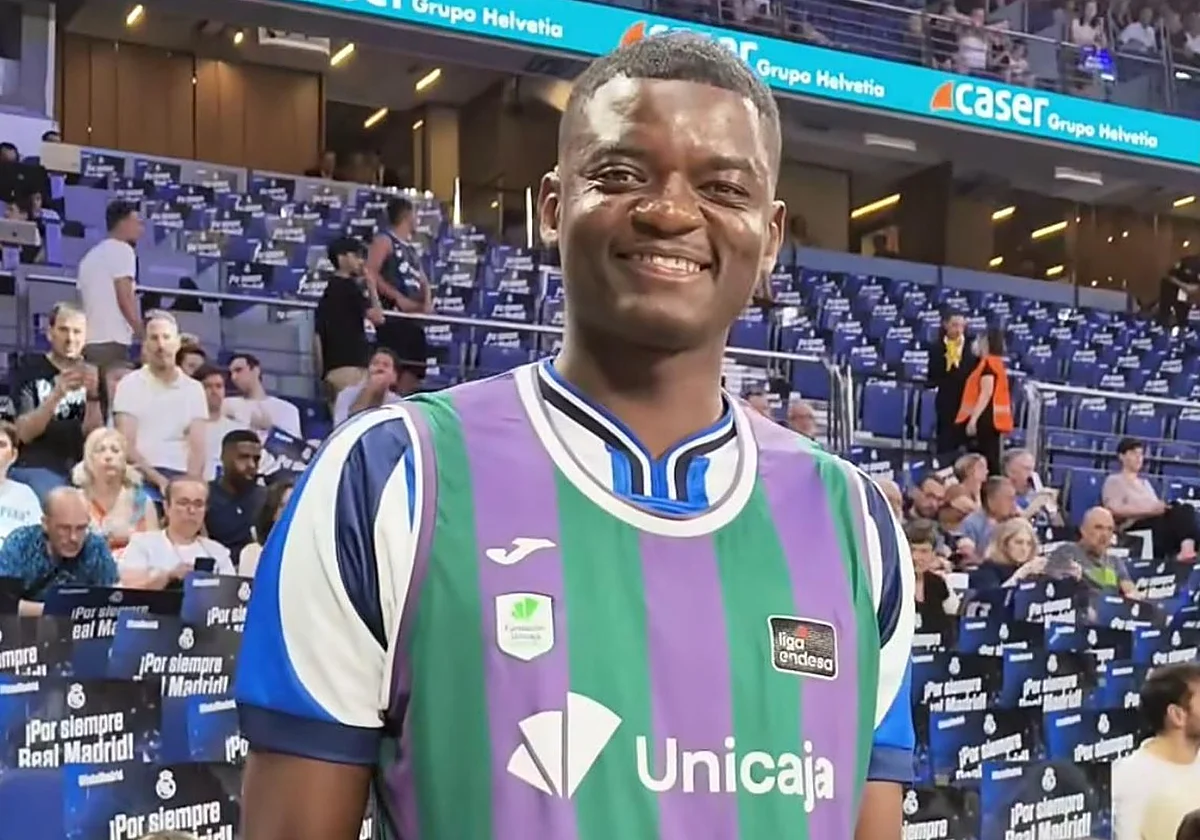 Yannick Nzosa no se mueve del Unicaja