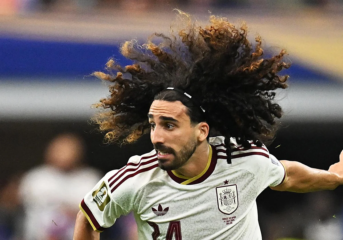 El muro de la selección: nadie regatea a Cucurella