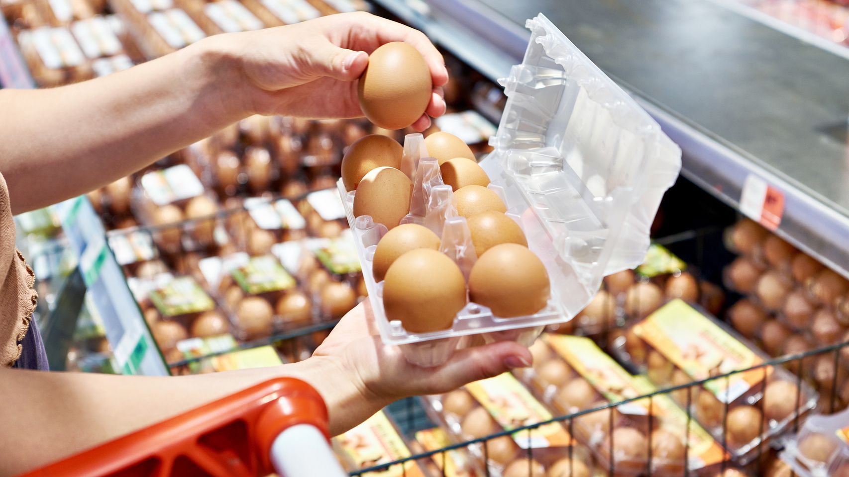 El IPC de junio se ceba con la cesta de la compra: los huevos se disparan un 14,1% y la carne de vacuno un 11%