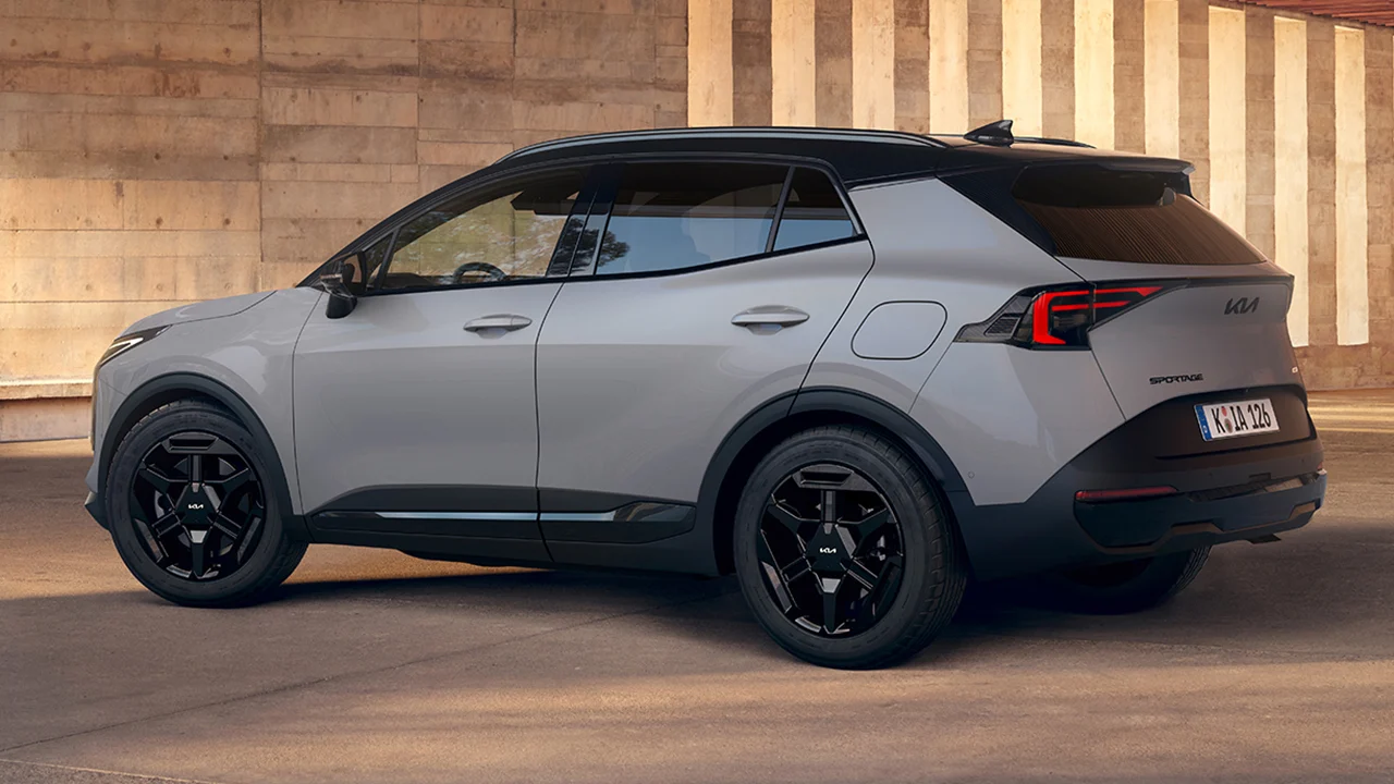 KIA pone precio al nuevo Sportage Black Edition, diseño y tecnología para plantar cara al Toyota Corolla Cross